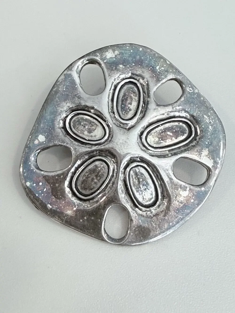 Vintage Sand Dollar Brooch Pendant Silver Tone Coastal Nautical 1.75” Seaside